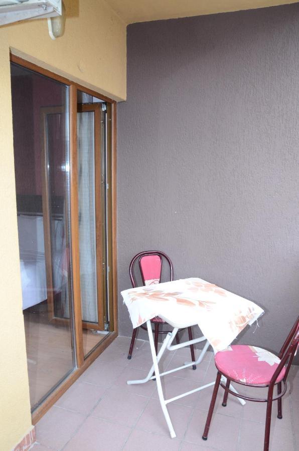 Villa Konzuli 比托拉 外观 照片