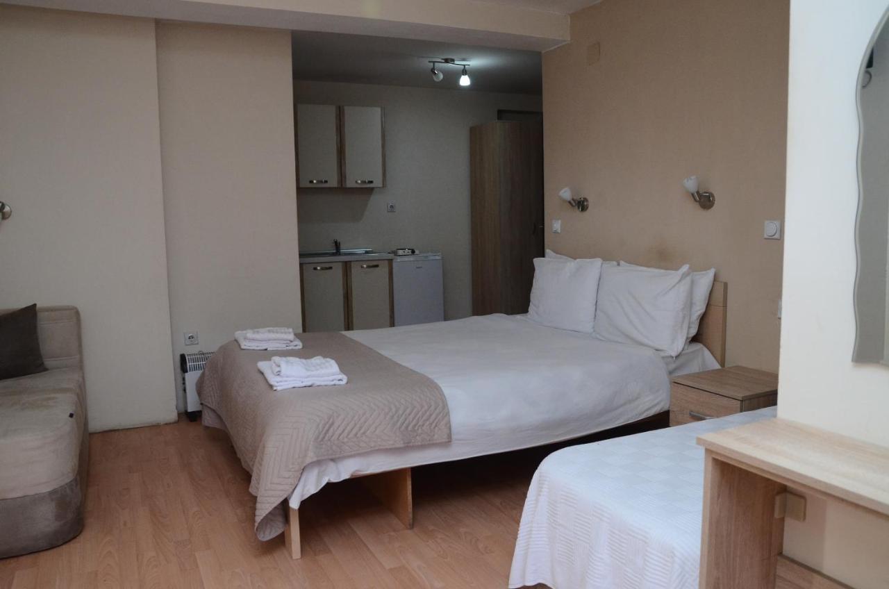 Villa Konzuli 比托拉 外观 照片